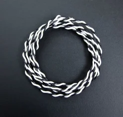 TOTEM Acoustic Tress Single Wire 2.4m Ohne Stecker / Paar (schwarz / Weiss)